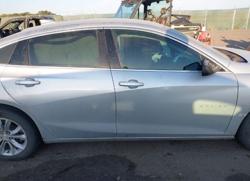 Photo 13 of 2019 Chevrolet Malibu LT (VIN 1G1ZD5ST1KF150031)