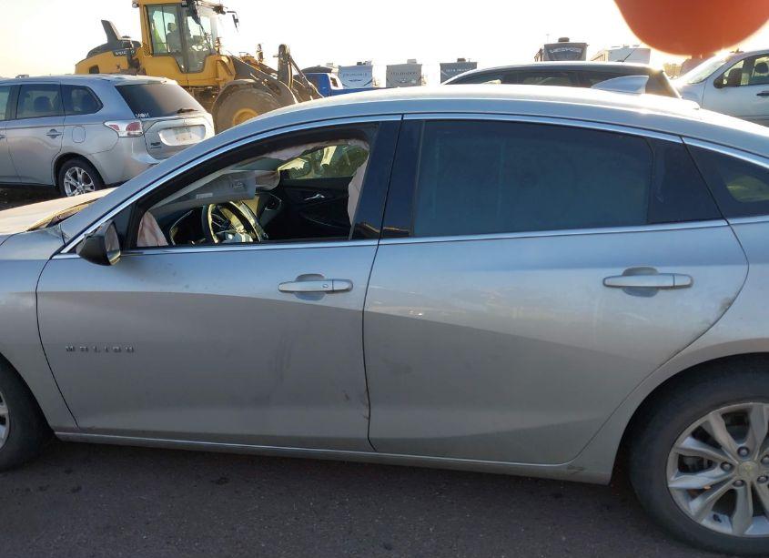 Photo 14 of 2019 Chevrolet Malibu LT (VIN 1G1ZD5ST1KF150031)