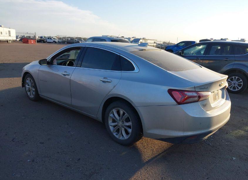 Photo 3 of 2019 Chevrolet Malibu LT (VIN 1G1ZD5ST1KF150031)