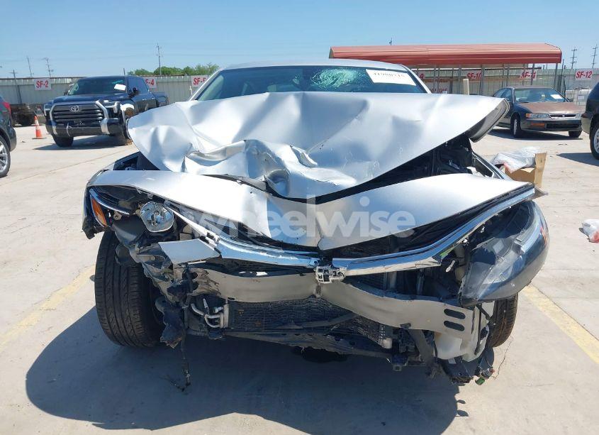 Photo 13 of 2019 Chevrolet Malibu LT (VIN 1G1ZD5ST1KF154001)