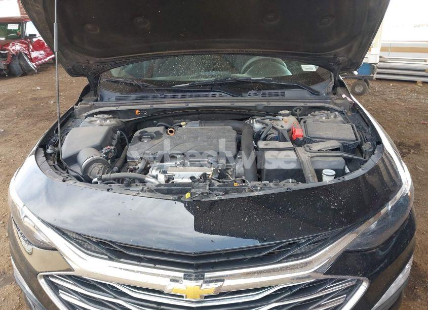 Photo 10 of 2019 Chevrolet Malibu LT (VIN 1G1ZD5ST1KF159991)