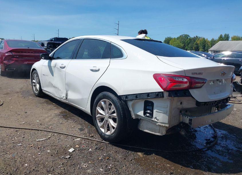 Photo 3 of 2019 Chevrolet Malibu LT (VIN 1G1ZD5ST1KF168061)
