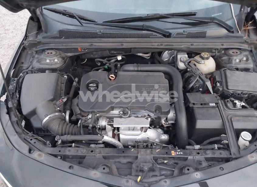 Photo 10 of 2019 Chevrolet Malibu LT (VIN 1G1ZD5ST1KF168108)