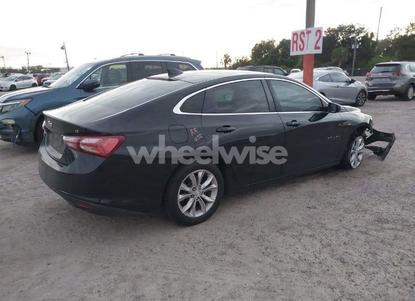 Photo 4 of 2019 Chevrolet Malibu LT (VIN 1G1ZD5ST1KF168108)