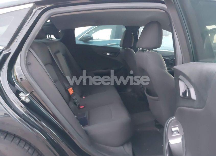 Photo 8 of 2019 Chevrolet Malibu LT (VIN 1G1ZD5ST1KF168108)
