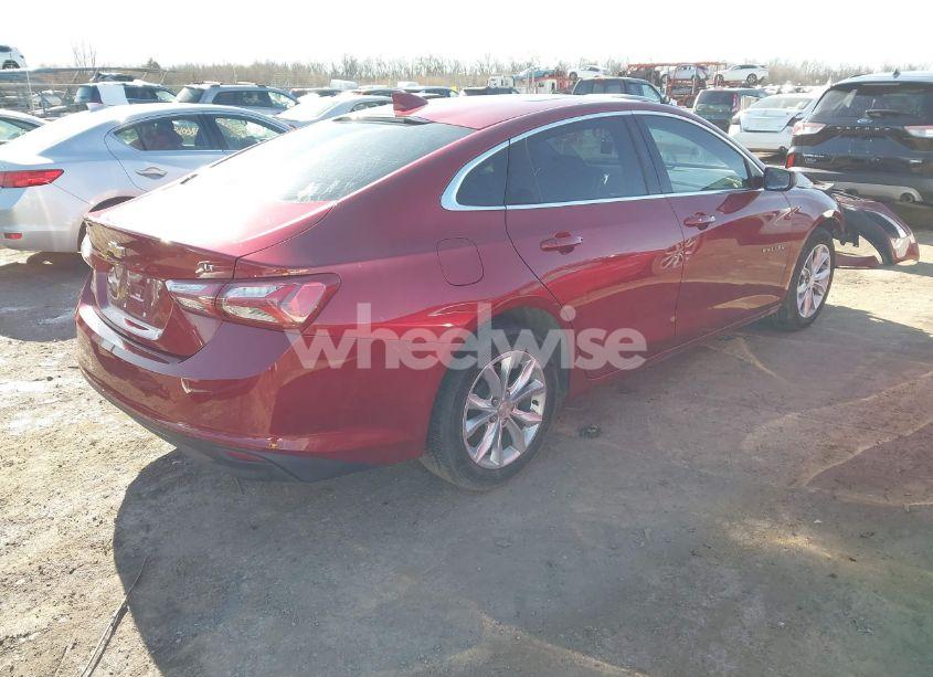 Photo 4 of 2019 Chevrolet Malibu LT (VIN 1G1ZD5ST1KF194126)