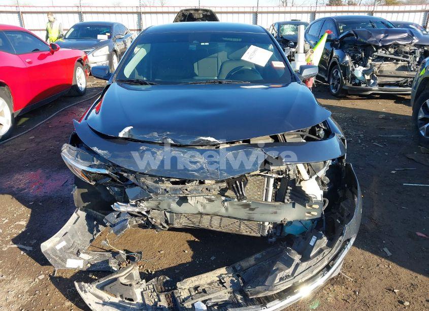 Photo 12 of 2019 Chevrolet Malibu LT (VIN 1G1ZD5ST1KF209837)