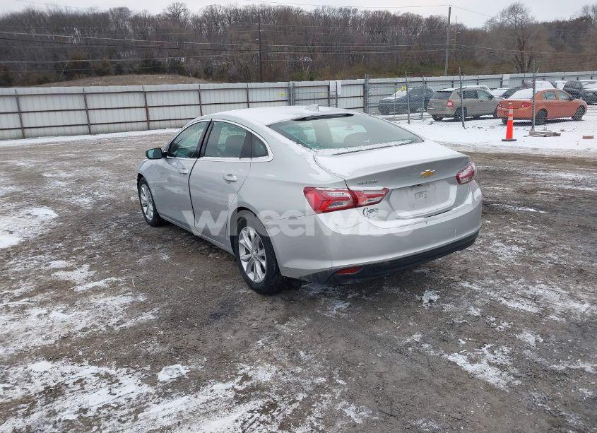Photo 3 of 2020 Chevrolet Malibu FWD LT (VIN 1G1ZD5ST1LF001278)