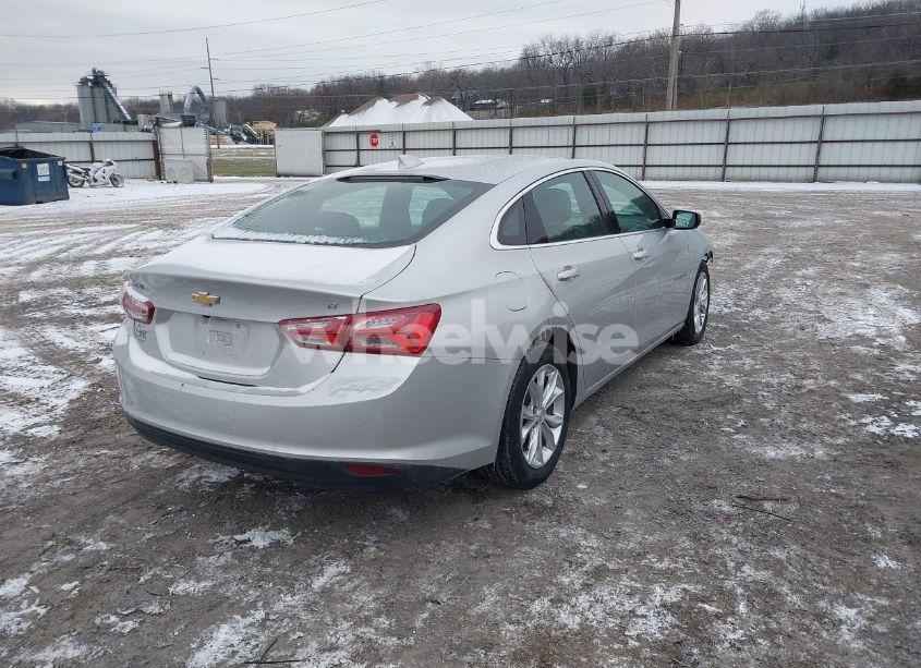 Photo 4 of 2020 Chevrolet Malibu FWD LT (VIN 1G1ZD5ST1LF001278)