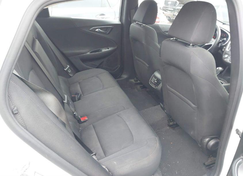 Photo 8 of 2020 Chevrolet Malibu FWD LT (VIN 1G1ZD5ST1LF001328)