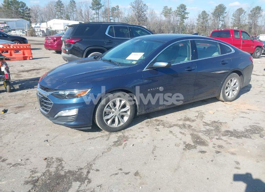 Photo 2 of 2020 Chevrolet Malibu FWD LT (VIN 1G1ZD5ST1LF018338)