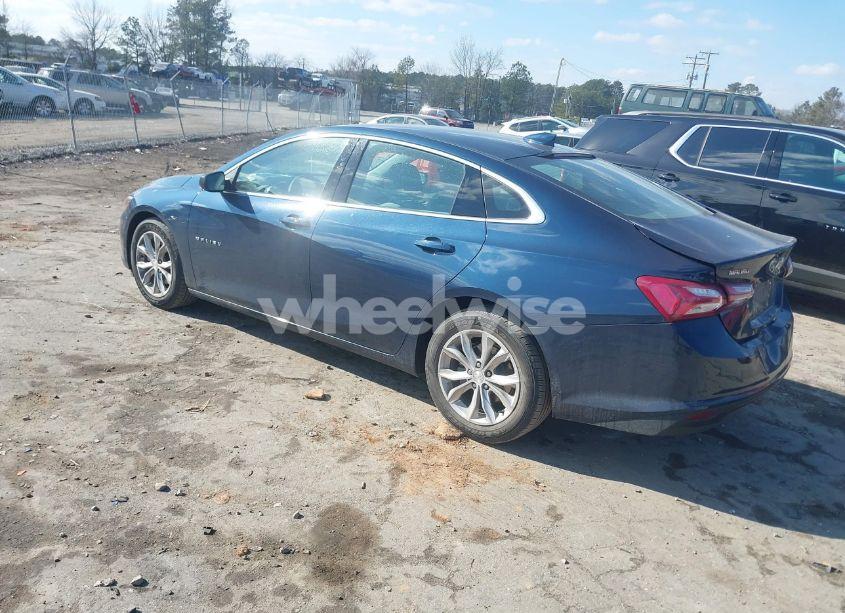 Photo 3 of 2020 Chevrolet Malibu FWD LT (VIN 1G1ZD5ST1LF018338)