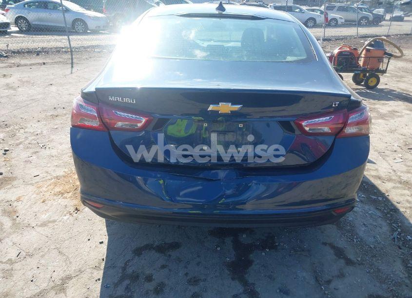 Photo 6 of 2020 Chevrolet Malibu FWD LT (VIN 1G1ZD5ST1LF018338)