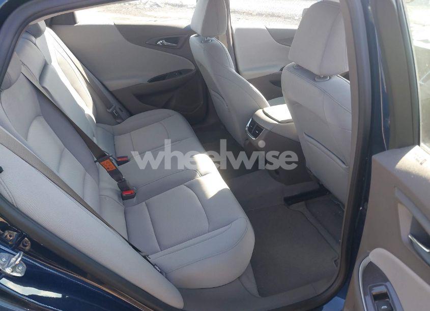 Photo 8 of 2020 Chevrolet Malibu FWD LT (VIN 1G1ZD5ST1LF018338)