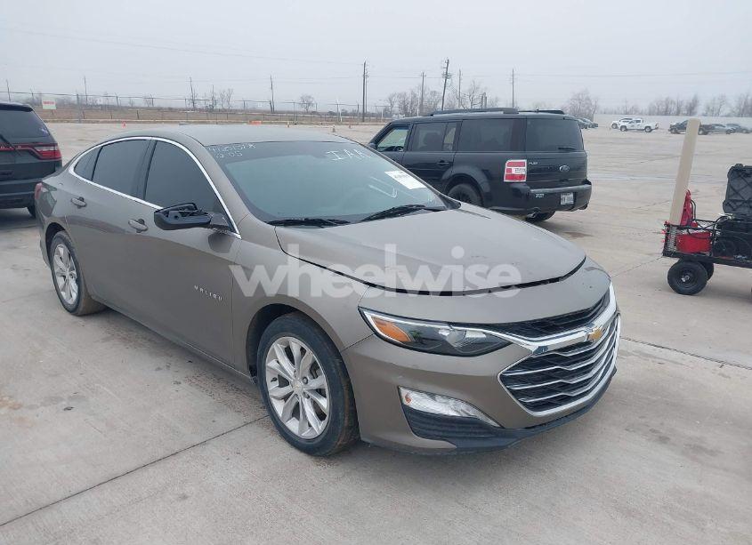 2020 Chevrolet Malibu FWD LT (VIN 1G1ZD5ST1LF025340) main photo
