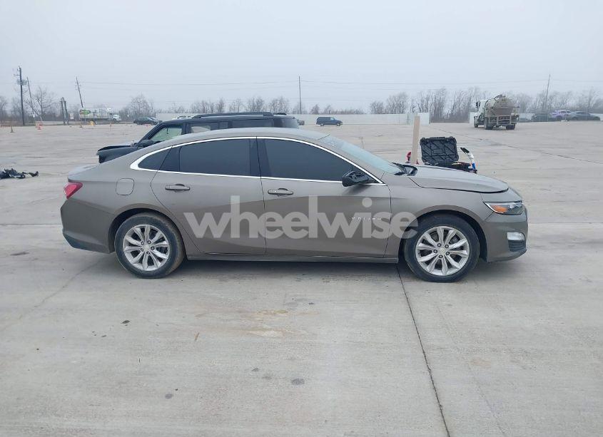 Photo 13 of 2020 Chevrolet Malibu FWD LT (VIN 1G1ZD5ST1LF025340)