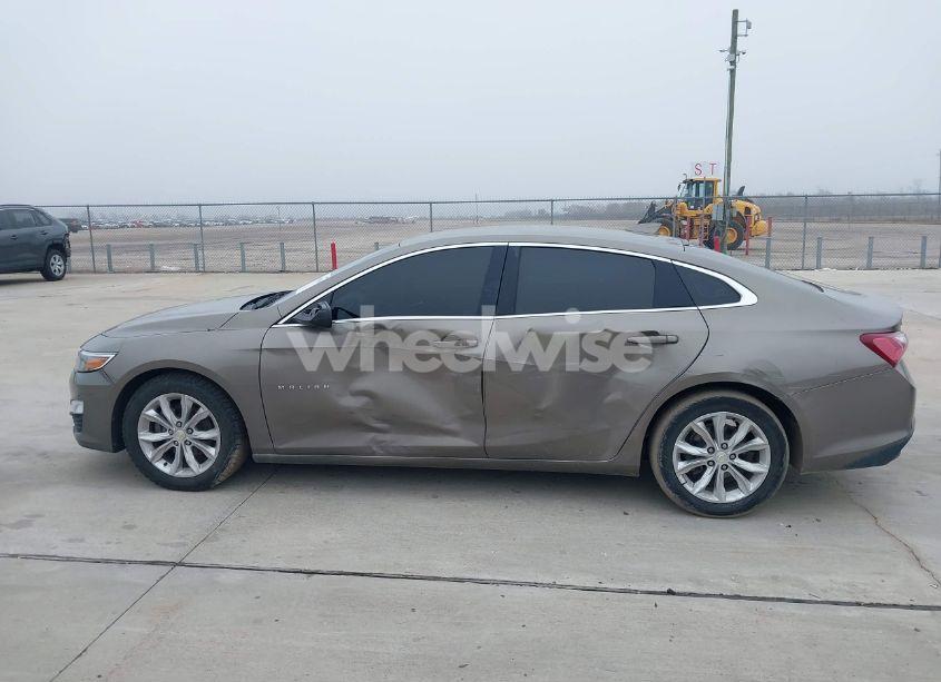 Photo 14 of 2020 Chevrolet Malibu FWD LT (VIN 1G1ZD5ST1LF025340)