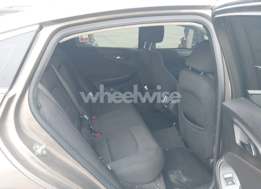 Photo 8 of 2020 Chevrolet Malibu FWD LT (VIN 1G1ZD5ST1LF025340)