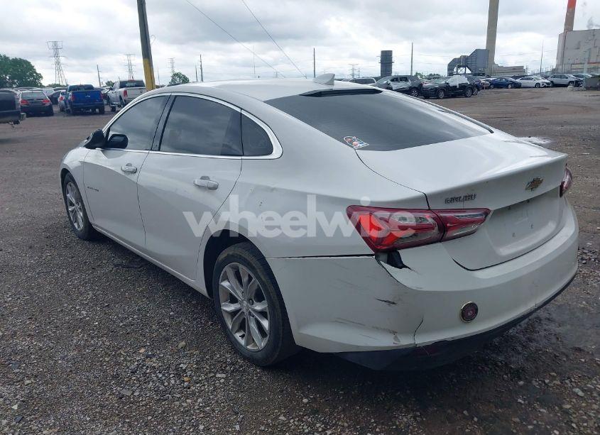 Photo 3 of 2020 Chevrolet Malibu FWD LT (VIN 1G1ZD5ST1LF030022)