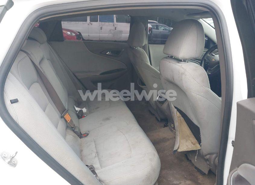 Photo 8 of 2020 Chevrolet Malibu FWD LT (VIN 1G1ZD5ST1LF030022)