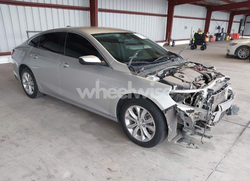 2020 Chevrolet Malibu FWD LT (VIN 1G1ZD5ST1LF035141) main photo