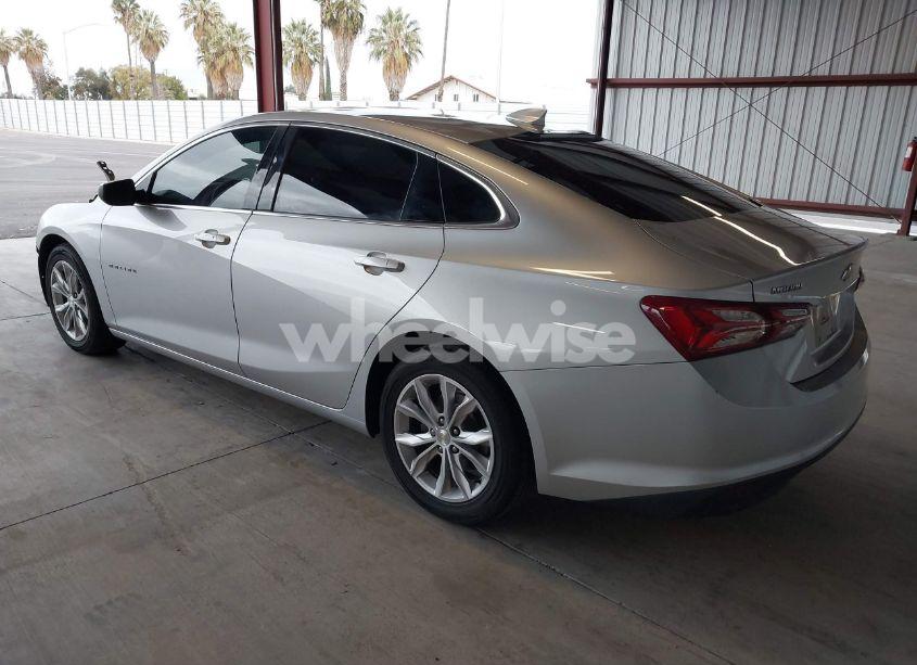 Photo 3 of 2020 Chevrolet Malibu FWD LT (VIN 1G1ZD5ST1LF035141)