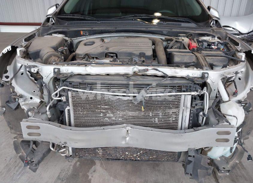 Photo 6 of 2020 Chevrolet Malibu FWD LT (VIN 1G1ZD5ST1LF035141)