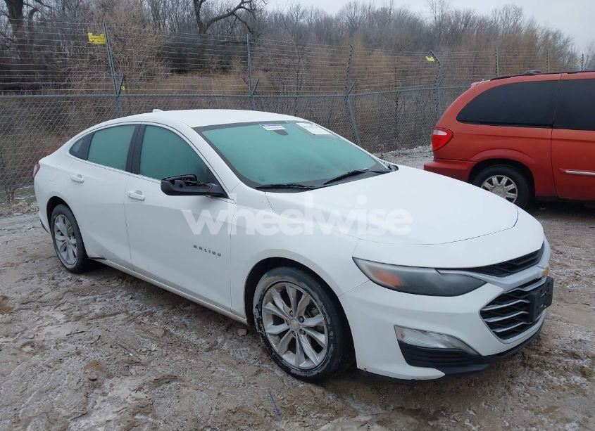 2020 Chevrolet Malibu FWD LT (VIN 1G1ZD5ST1LF037780) main photo