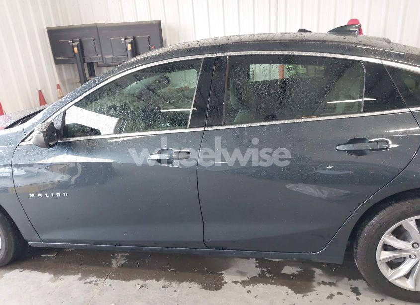 Photo 14 of 2020 Chevrolet Malibu FWD LT (VIN 1G1ZD5ST1LF051226)