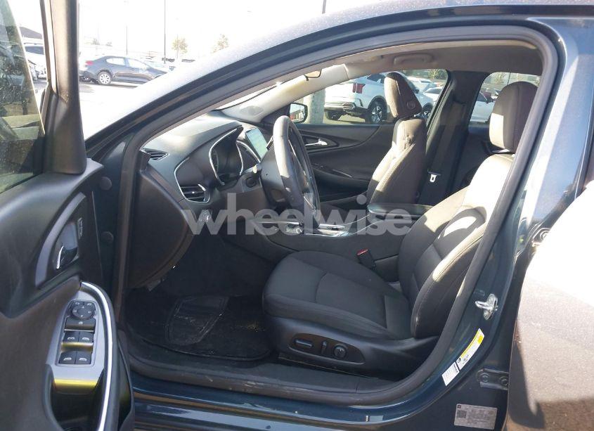 Photo 5 of 2020 Chevrolet Malibu FWD LT (VIN 1G1ZD5ST1LF051534)