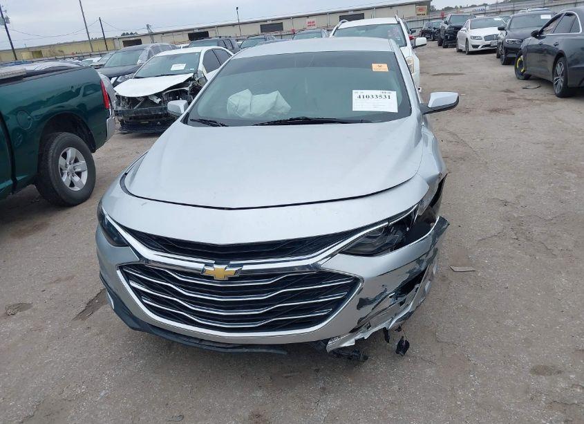 Photo 6 of 2020 Chevrolet Malibu FWD LT (VIN 1G1ZD5ST1LF052828)