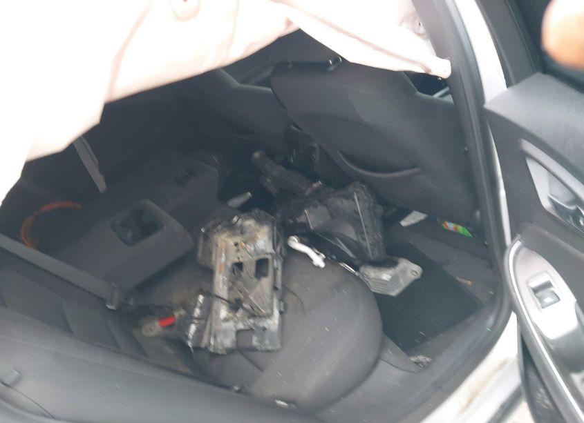 Photo 8 of 2020 Chevrolet Malibu FWD LT (VIN 1G1ZD5ST1LF052828)