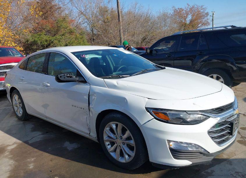 Photo 12 of 2020 Chevrolet Malibu FWD LT (VIN 1G1ZD5ST1LF054983)