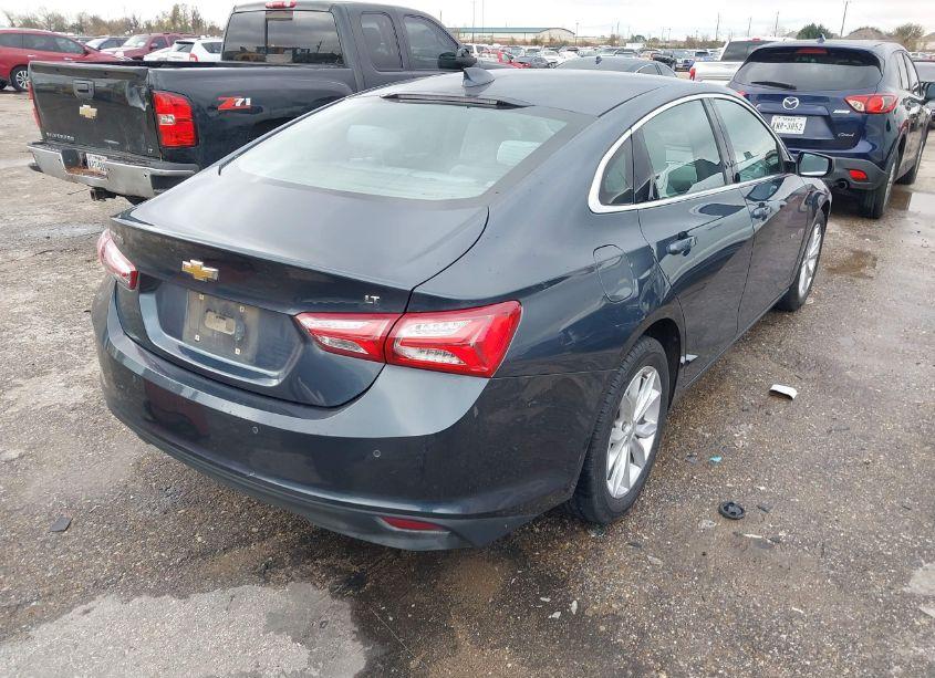 Photo 4 of 2020 Chevrolet Malibu FWD LT (VIN 1G1ZD5ST1LF055678)