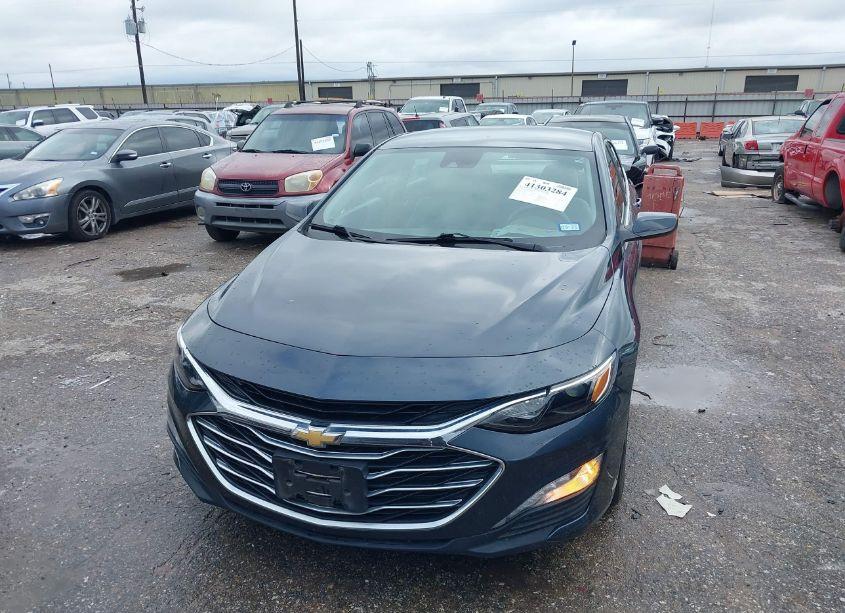 Photo 6 of 2020 Chevrolet Malibu FWD LT (VIN 1G1ZD5ST1LF055678)
