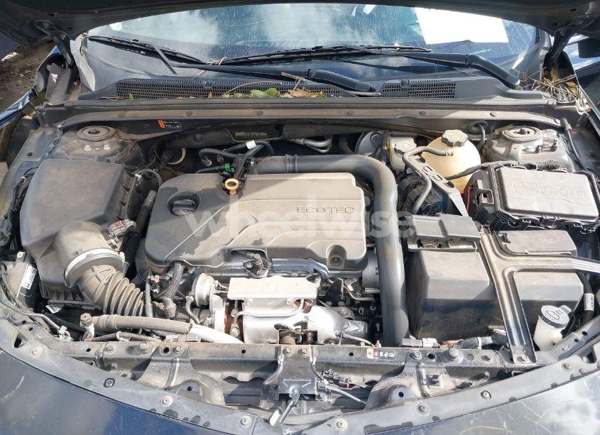 Photo 10 of 2020 Chevrolet Malibu FWD LT (VIN 1G1ZD5ST1LF061383)