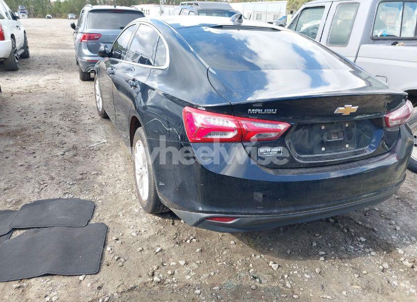 Photo 3 of 2020 Chevrolet Malibu FWD LT (VIN 1G1ZD5ST1LF061383)