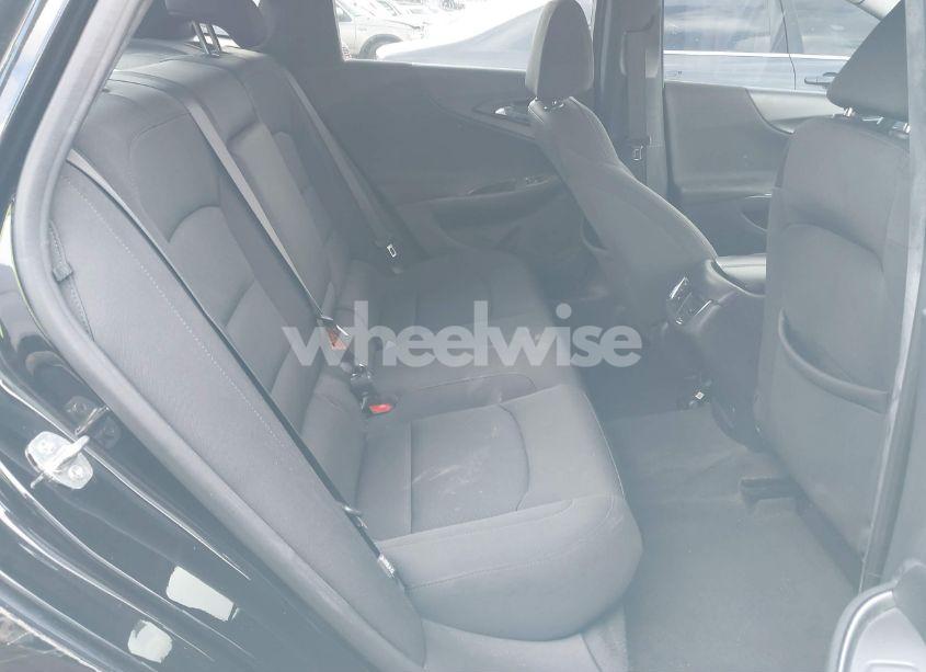 Photo 8 of 2020 Chevrolet Malibu FWD LT (VIN 1G1ZD5ST1LF061383)