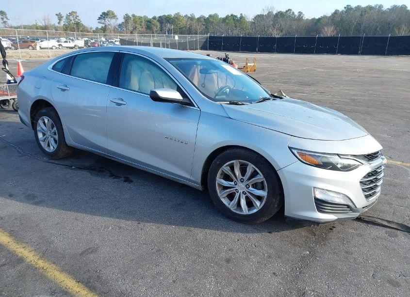 2020 Chevrolet Malibu FWD LT (VIN 1G1ZD5ST1LF081228) main photo