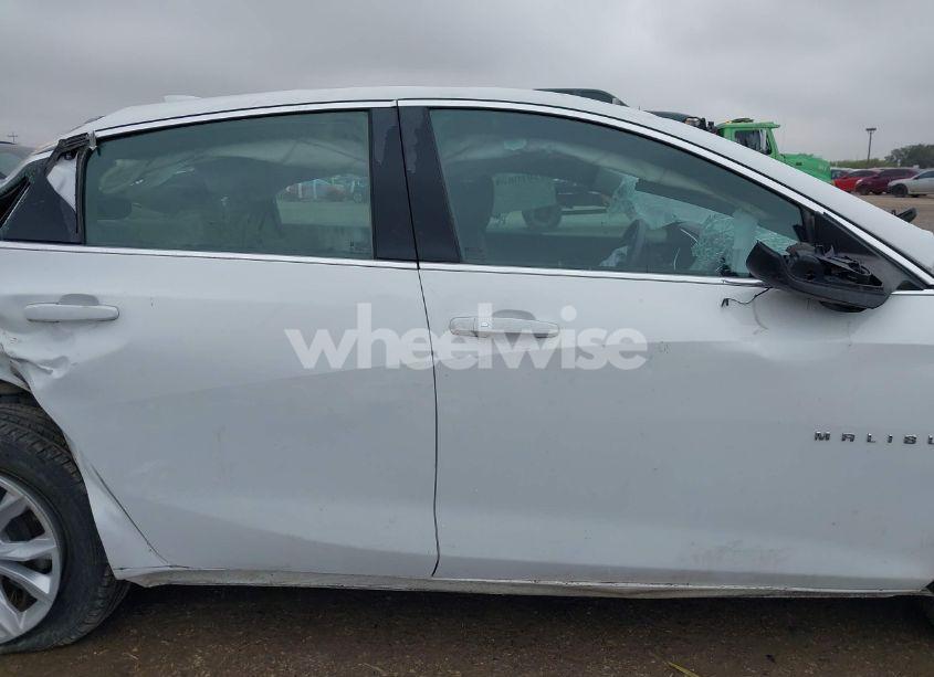 Photo 14 of 2020 Chevrolet Malibu FWD LT (VIN 1G1ZD5ST1LF094965)