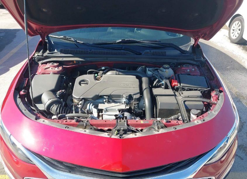 Photo 10 of 2020 Chevrolet Malibu FWD LT (VIN 1G1ZD5ST1LF101106)