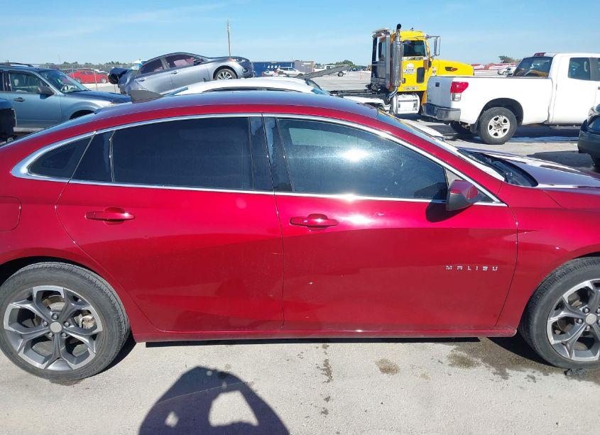 Photo 13 of 2020 Chevrolet Malibu FWD LT (VIN 1G1ZD5ST1LF101106)
