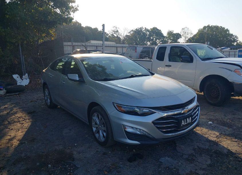 2020 Chevrolet Malibu FWD LT (VIN 1G1ZD5ST1LF105303) main photo