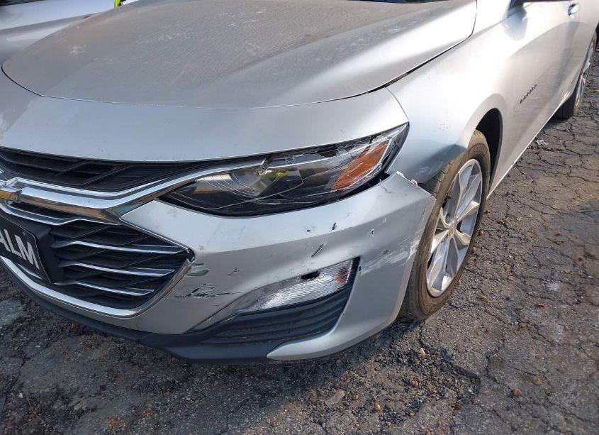 Photo 6 of 2020 Chevrolet Malibu FWD LT (VIN 1G1ZD5ST1LF105303)