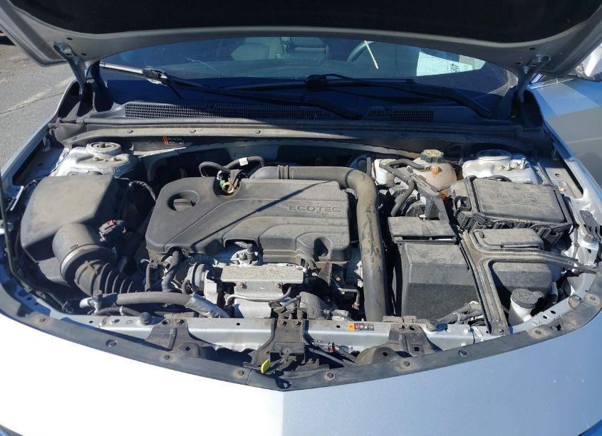 Photo 10 of 2020 Chevrolet Malibu FWD LT (VIN 1G1ZD5ST1LF105530)