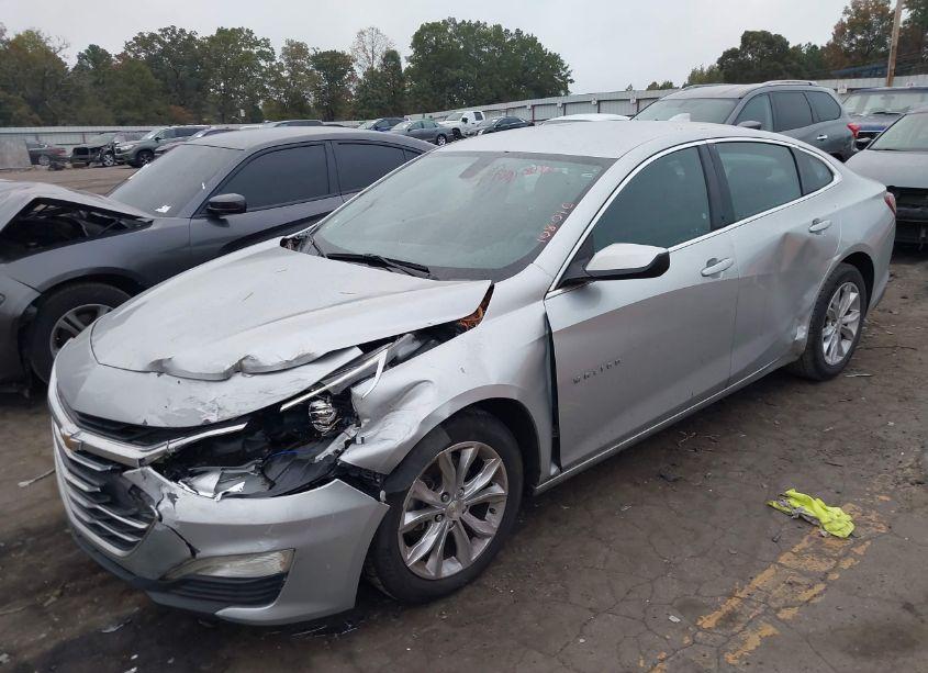 Photo 2 of 2020 Chevrolet Malibu FWD LT (VIN 1G1ZD5ST1LF108010)
