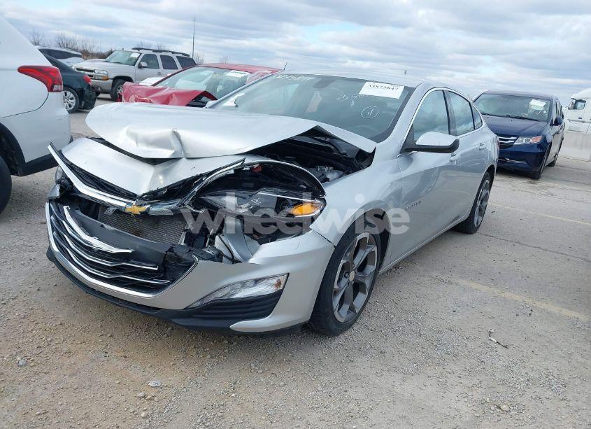 Photo 2 of 2020 Chevrolet Malibu FWD LT (VIN 1G1ZD5ST1LF108377)