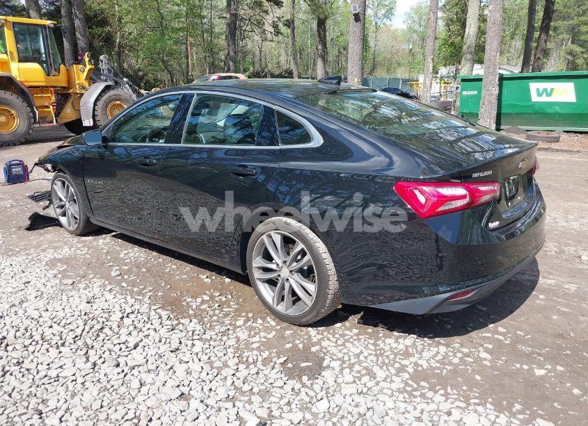 Photo 3 of 2021 Chevrolet Malibu FWD LT (VIN 1G1ZD5ST1MF008541)