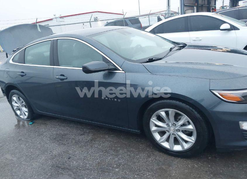 Photo 13 of 2021 Chevrolet Malibu FWD LT (VIN 1G1ZD5ST1MF010404)