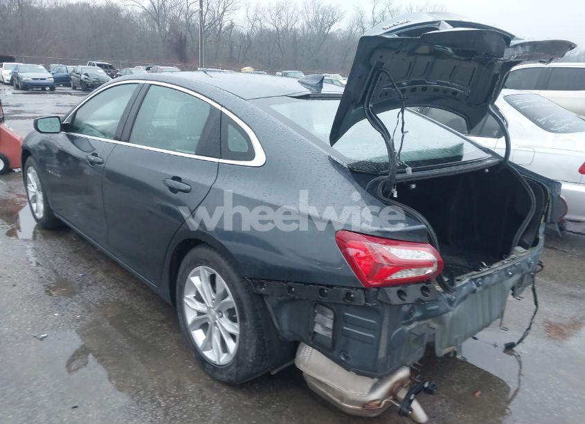 Photo 3 of 2021 Chevrolet Malibu FWD LT (VIN 1G1ZD5ST1MF010404)